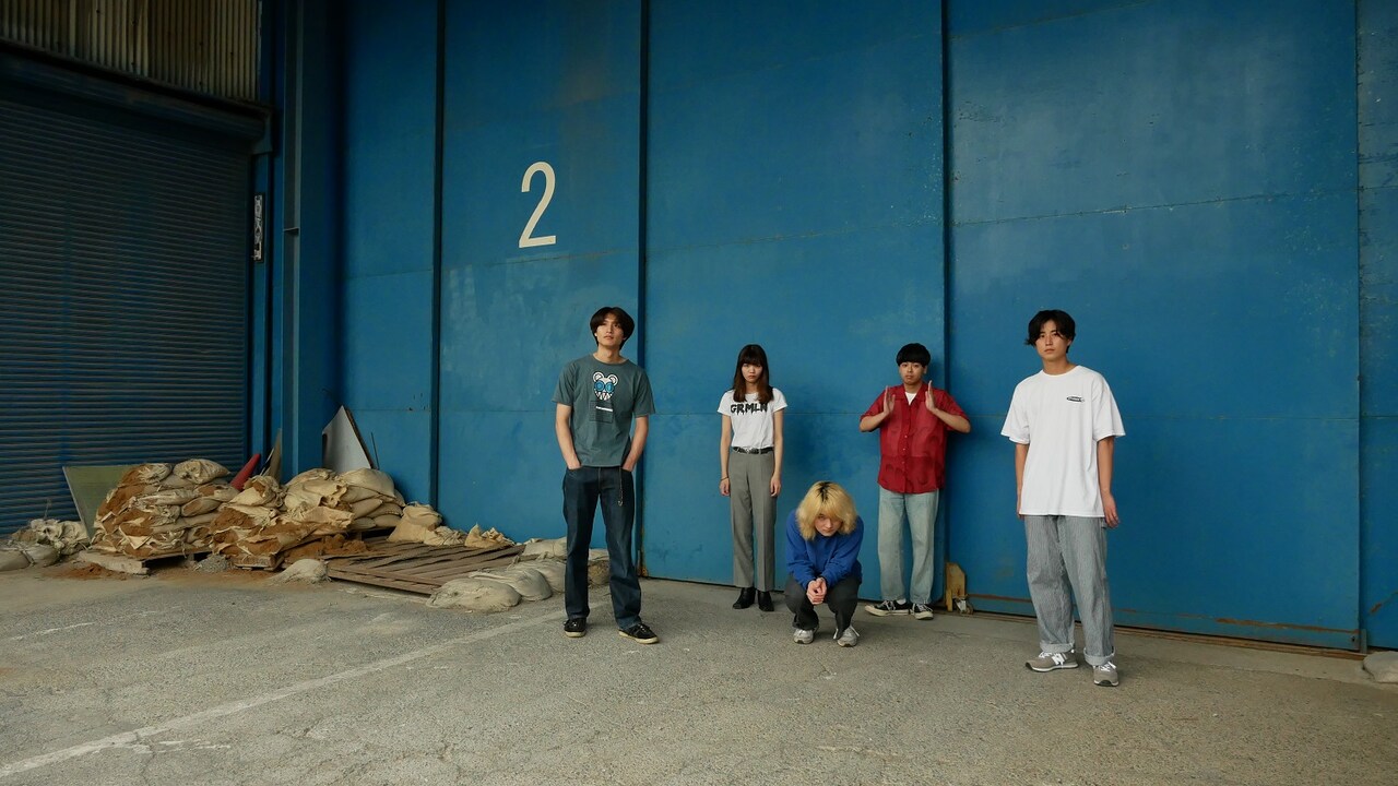 No Buses - 音楽ナタリー