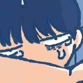 小骨トモ