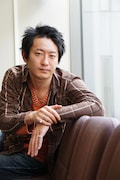 谷賢一