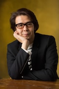 横内謙介