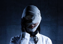 ディープリベンジ-顔を捨てた家政婦-