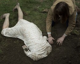 ザ・ホール・イン・ザ・グラウンド（原題）