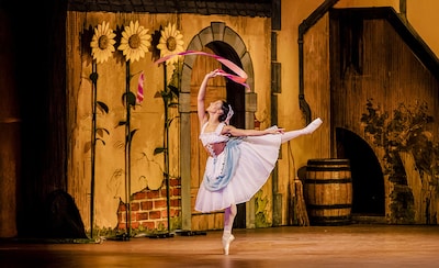 《英国ロイヤル・バレエ＆オペラ in シネマ 2025/26／ロイヤル・バレエ『リーズの結婚』》