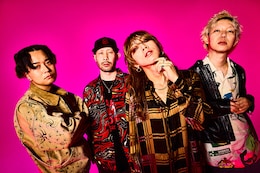 SUPER BEAVER LIVE & DOCUMENTARY -現在地-