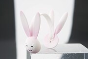 同じく付属品、うさぎ型のヘッドフォン。