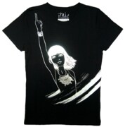 おろちの指差す方向へ、いざ出発。町でクラブでオシャレにキメろ！