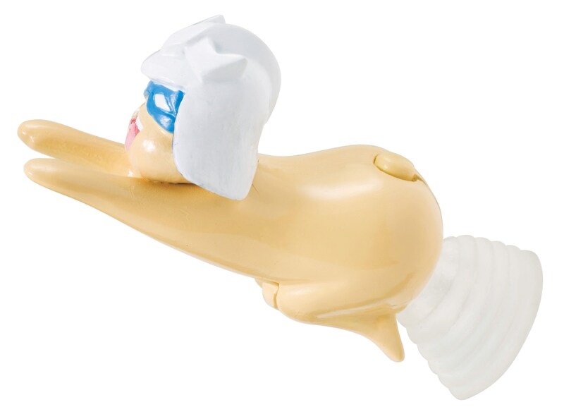 「尻から火が出るシャアさんフィギュア」は背中のボタンを押すと赤く光る！はず。　※画像は製作中のもので、完成品とは若干異なる場合があります。（©創通・サンライズ）