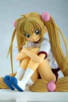 体操着姿のりんちゃん。リアルな布製の体操服とブルマを着用。