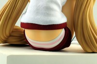 ブルマの下には……！