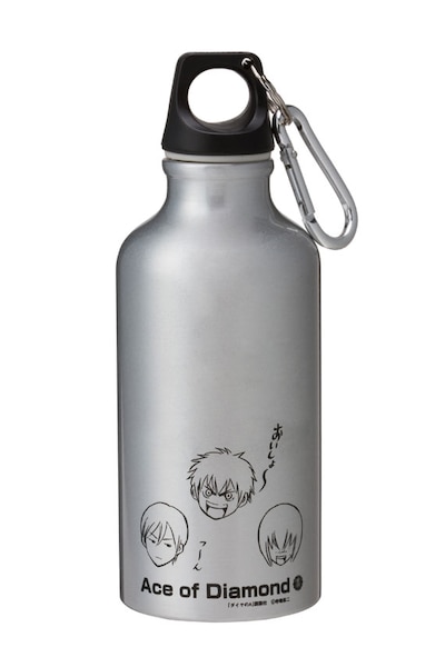 こちらがプレゼント賞品のオリジナルドリンクボトル。厳しい練習のあとに飲む水のごとく、ゴクゴク飲んでもらいたい。