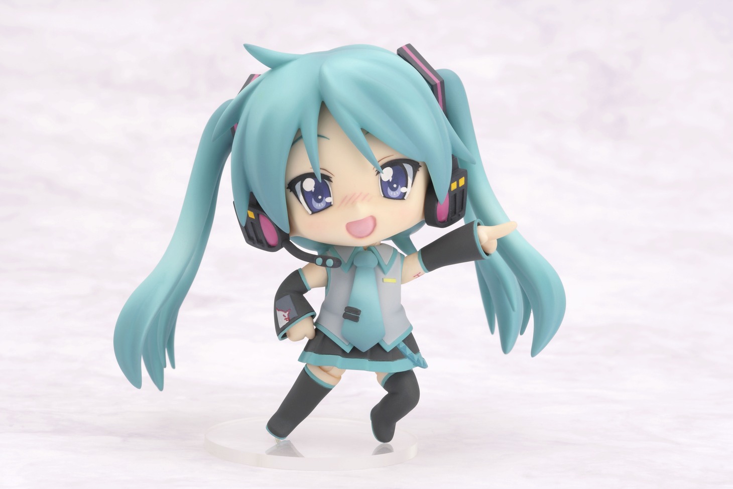 歌って踊るかがみ。