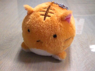 これがポヨのぬいぐるみ。マンガ版を完全に再現した仕上がりとなっている。