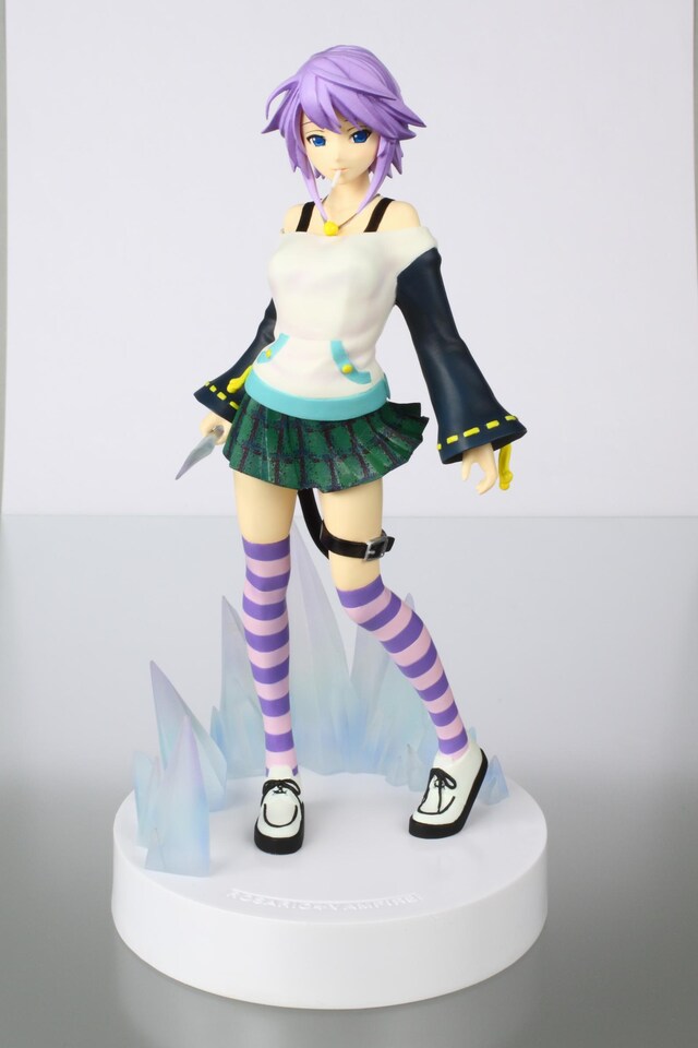 専用の台座も付属されている。（C）池田晃久／集英社