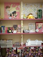 グッズなどの展示を行っているスペース。