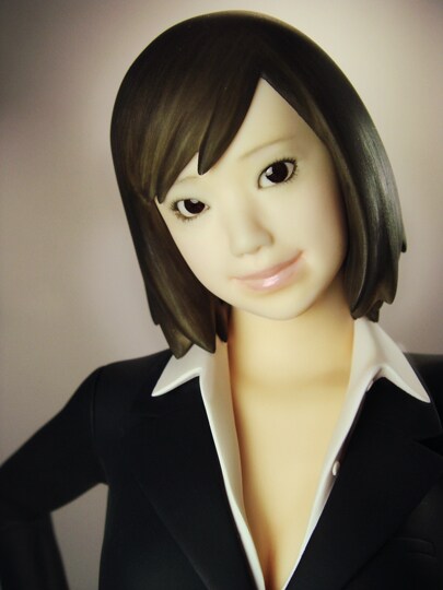 桜文鳥による魅機ちゃん。憂いを含んだアンニュイな表情が特徴。