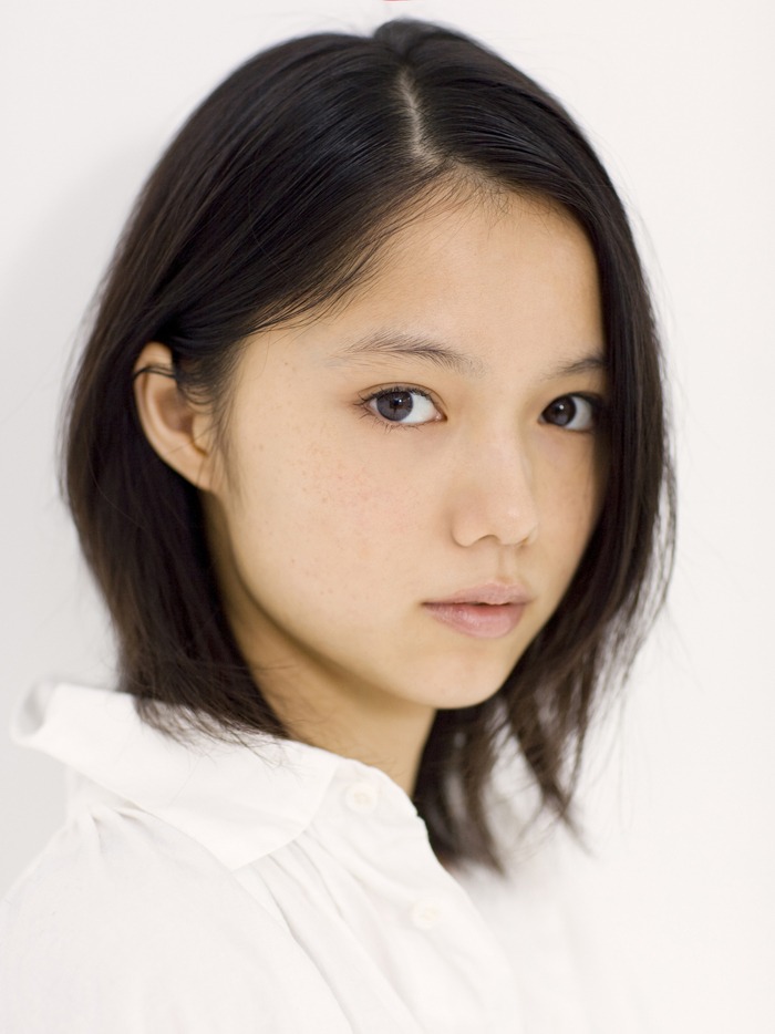 主演の宮崎あおい。