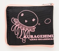 小さく折りたためて持ち運びにも超便利。