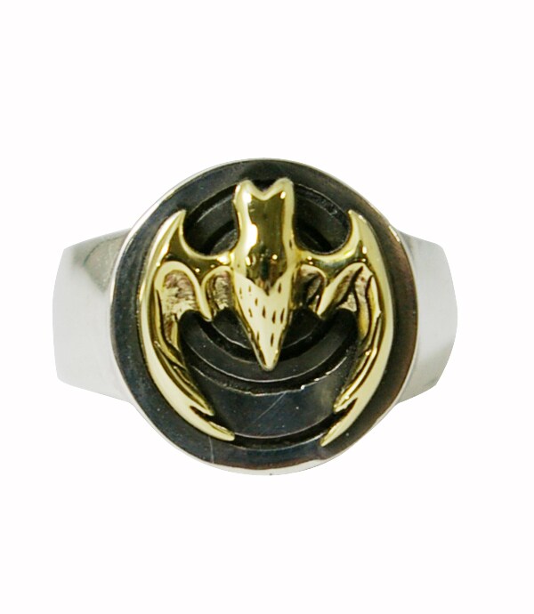 こうもりの指輪。