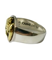 内側には「TOUME」の刻印が。