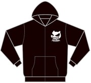 「オニデレ」パーカー。ヒロイン、サヤが着てる服をイメージしたという可愛いロゴ入り。