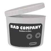 C賞「バッド・カンパニーBOX」開封図。1枚のCDを聞き終わったらキチッとケースにしまってから次のCDを聞くように、遊び終わったフィギュアはなくならないよう箱に戻そう。(C)LUCKY LAND COMMUNICATIONS／集英社