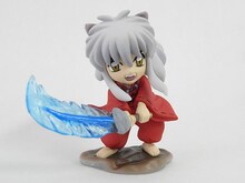 「高橋留美子フィギュアコレクション」限定カラーバージョンの犬夜叉。(c)高橋留美子／小学館