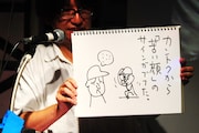 「逆転満塁ホームランを打ったのに、何故かチームメイトは全員苦い顔。どうして?」というお題の回答、「監督から『苦い顔』のサインがでてた」。しりあがり、今大会2度目のエクセレント。
