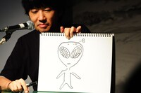 最終問題「あなただけが知っている宇宙人の情報を教えてください」にて、とりの優勝を決定づけた回答がこちら。長年、宇宙人の目だと思われていたソレは「実は鼻の穴」だった。