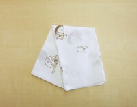 手ぬぐいは折りたためばこんな感じ。