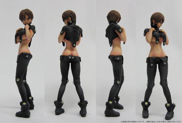 「岸本恵」フィギュアをさまざまな角度から。(c)2004 奥　浩哉／集英社 GANTZ Partners
