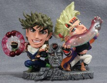 「ジョセフ・ジョースター（A）」と「シーザー・ツェペリ（A）」の台座はぴったりと組み合わせられる仕様だ。(c)荒木飛呂彦／集英社