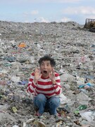 叫ぶ楳図。彼の作品に登場しそうな表情だ。(C)UMEZZ.com