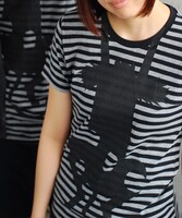 「キクラゲ」Tシャツのユニセックスのボーダーバージョン。