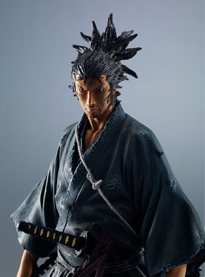武蔵フィギュア。精悍な表情まで原作をリアルに再現。(c) 2009 I.T. Planning, Inc. Licensed by MulanPromotion