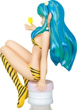 「海洋堂 ボトルオンフィギュアコレクション」第1弾ラムちゃんフィギュアの「GREEN」バージョン。(C)高橋留美子／小学館