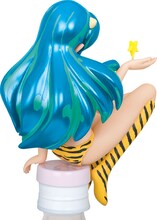 「海洋堂 ボトルオンフィギュアコレクション」第1弾ラムちゃんフィギュアの「GREEN」バージョン。(C)高橋留美子／小学館