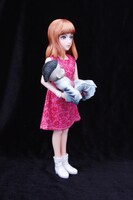 サイズは、おろちが全高約250mm、タマミが約90mm。(C)楳図かずお／小学館