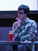 批評家にして音楽家、そしてこの日マンガ家にもなった大谷能生。