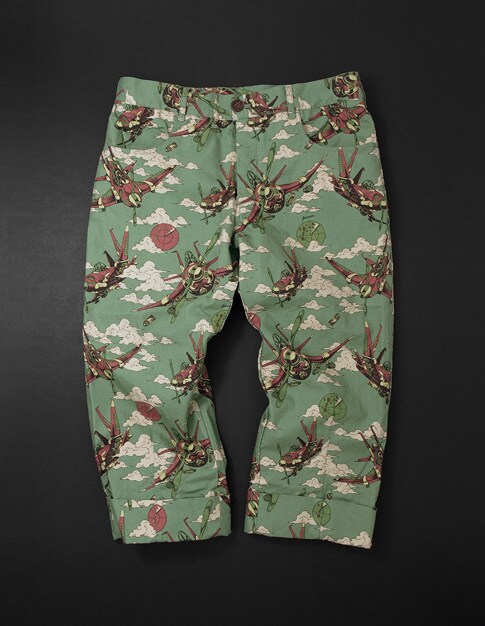 Aerosmith Narancia Ghirga Cropped Pants［green］。パンツは丈夫でソフト感のある素材を使用、裾は6cm巾で2回ロールアップできる。