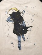 Blackmoreのバックにはブラックモアの後ろ姿。(C)LUCKY LAND COMMUNICATIONS / SHUEISHA