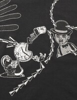 「魔少年ビーティー」をイメージした「COOL SHOCK B.T.」のバックには主人公・ビーティーのイラストがあしらわれる。(C)Hirohiko Araki / SHUEISHA