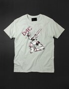 D4Cライトサックスモデル。(C)LUCKY LAND COMMUNICATIONS / SHUEISHA