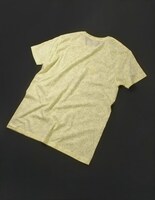 DOLCEライトイエローモデルのバック。(C)LUCKY LAND COMMUNICATIONS / SHUEISHA