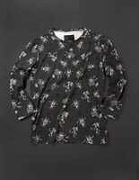 TUSKチャコールモデル。(C)LUCKY LAND COMMUNICATIONS / SHUEISHA