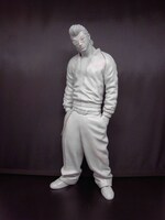 全高30cmの坊屋春道フィギュア「NEXTLABEL NONSTANDARD 坊屋春道 HIROSHI TAKAHASHI 20th ANNIVERSARY Style.」。※写真は製作途中の荒原型。(C)高橋ヒロシ／秋田書店