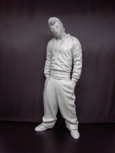 全高30cmの坊屋春道フィギュア「NEXTLABEL NONSTANDARD 坊屋春道 HIROSHI TAKAHASHI 20th ANNIVERSARY Style.」。※写真は製作途中の荒原型。(C)高橋ヒロシ／秋田書店