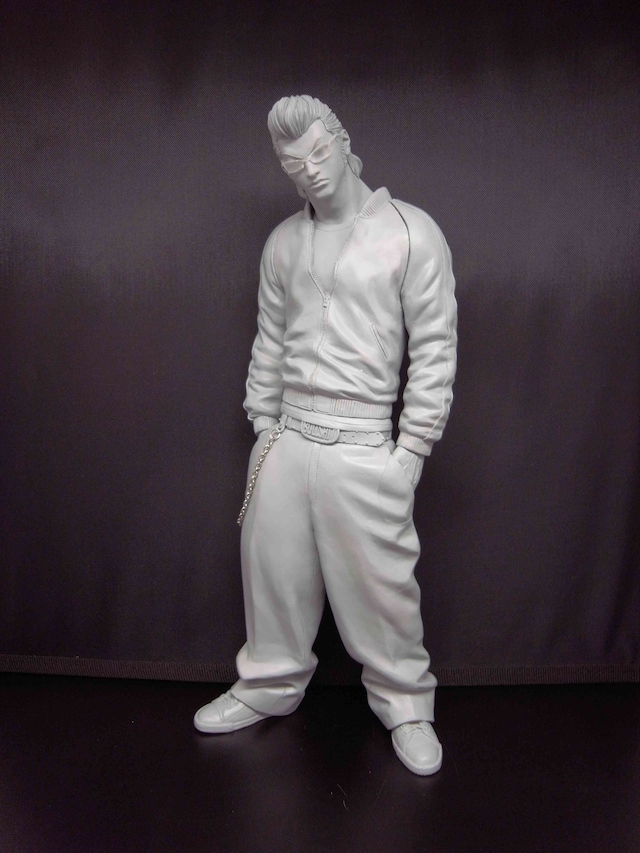 全高30cmの坊屋春道フィギュア「NEXTLABEL NONSTANDARD 坊屋春道 HIROSHI TAKAHASHI 20th ANNIVERSARY Style.」。※写真は製作途中の荒原型。(C)高橋ヒロシ／秋田書店