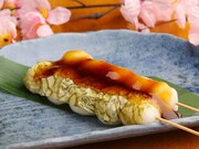 「さかえや」のメニュー「五葉のみたらし団子」。