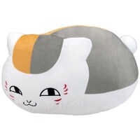 A賞の「ニャンコクッション」。