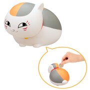 C賞の「ソフビ貯金箱」。